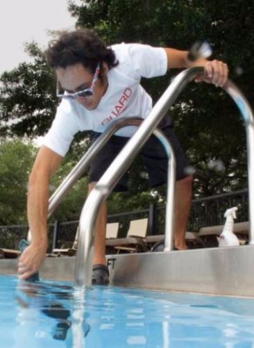 an image of a pool cleaner in walnut creek, ca